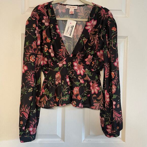 NWT Flying Tomato black floral print peplum top with a plunging V-neck Sz Large - Picture 1 of 16